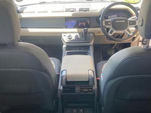 Land Rover Defender 90 D300 X-Dynamic SE - Image 10