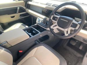 Land Rover Defender 90 D300 X-Dynamic SE - Image 12