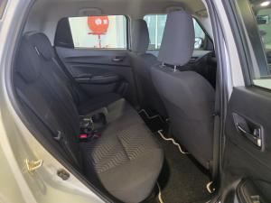 Suzuki Swift 1.2 GLX auto - Image 8
