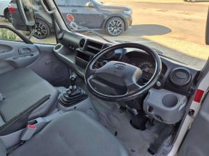 Toyota Dyna 150 Chassis Cab - Image 11