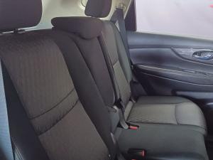 Nissan X-Trail 2.5 4x4 Acenta Tech - Image 19