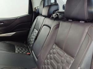 Nissan Navara 2.5DDTi double cab LE Plus - Image 21