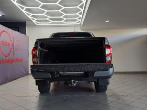 Nissan Navara 2.5DDTi double cab LE Plus - Image 4