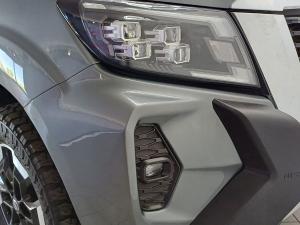 Nissan Navara 2.5DDTi double cab LE Plus - Image 7