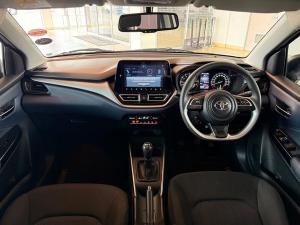 Toyota Starlet 1.5 XR manual - Image 12