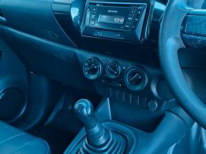 Toyota Hilux 2.0 single cab S (aircon) - Image 11
