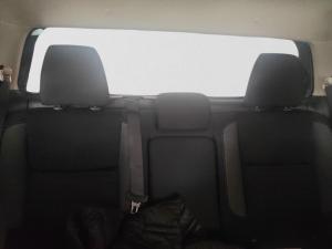Nissan Navara 2.5DDTi double cab SE Plus auto - Image 16