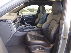 Porsche Cayenne coupe - Image 10