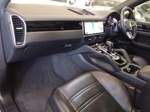 Porsche Cayenne coupe - Image 9