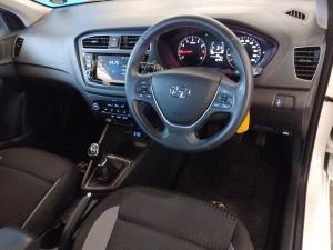Hyundai i20 1.4 Fluid - Image 7