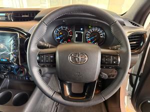 Toyota Hilux 2.8GD-6 double cab Legend auto - Image 12