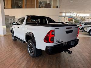 Toyota Hilux 2.8GD-6 double cab Legend auto - Image 6