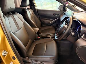 Toyota Corolla Cross 1.8 XS - Image 17