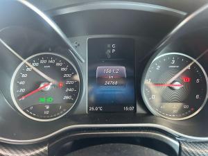 Mercedes-Benz V-Class V300d Avantgarde - Image 13