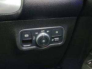 Mercedes-Benz GLB GLB220d 4Matic AMG Line - Image 14