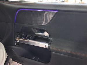Mercedes-Benz GLB GLB220d 4Matic AMG Line - Image 18