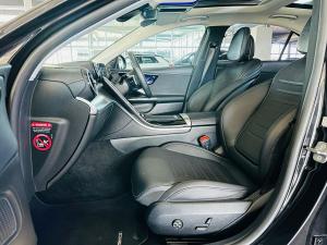 Mercedes-Benz C-Class C220d Avantgarde - Image 5