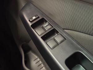 Toyota Etios hatch 1.5 Sprint - Image 16
