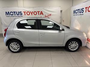 Toyota Etios hatch 1.5 Sprint - Image 3