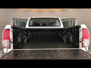 Toyota Hilux 2.4GD-6 double cab Raider manual - Image 13