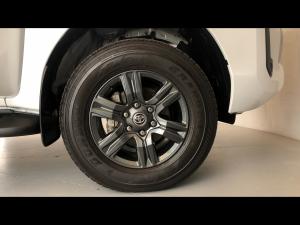 Toyota Hilux 2.4GD-6 double cab Raider manual - Image 17