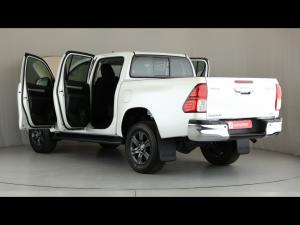 Toyota Hilux 2.4GD-6 double cab Raider manual - Image 25