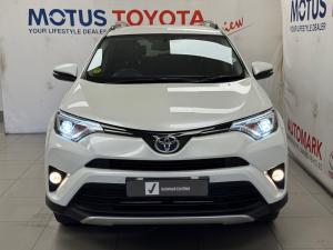 Toyota RAV4 2.2D-4D AWD VX - Image 4
