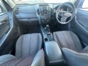 Isuzu D-Max 250 Extended cab Hi-Ride - Image 6