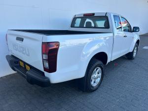 Isuzu D-Max 250 Extended cab Hi-Ride - Image 2