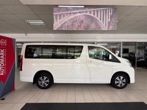 Toyota Quantum 2.8 LWB bus 11-seater GL - Image 3