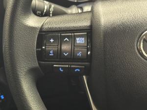 Toyota Hilux 2.4GD-6 double cab 4x4 Raider auto - Image 9