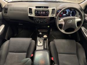 Toyota Fortuner 2.5D-4D auto - Image 6