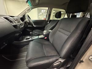 Toyota Fortuner 2.5D-4D auto - Image 7