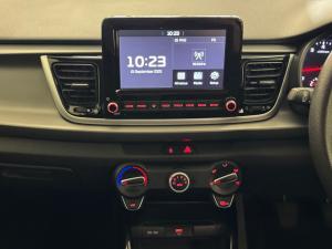 Kia Rio hatch 1.2 LS - Image 12