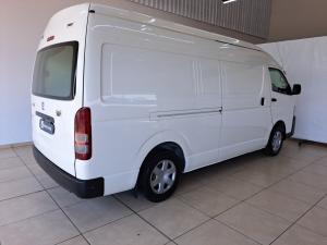 Toyota Quantum 2.5D-4D S-Long panel van - Image 2