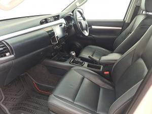 Toyota Hilux 2.8GD-6 double cab 4x4 Raider auto - Image 7