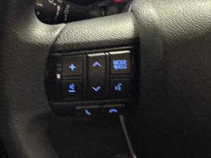 Toyota Fortuner 2.4GD-6 manual - Image 9
