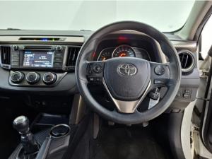 Toyota RAV4 2.2D-4D AWD GX - Image 11