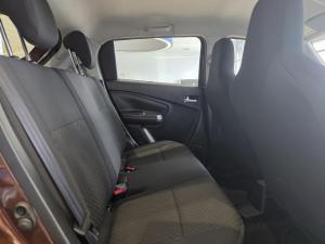 Toyota Vitz 1.0 XR manual - Image 9