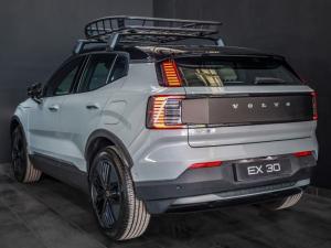 Volvo EX30 Cross Country Ultra Twin Motor Performance - Image 3