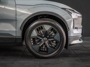Volvo EX30 Cross Country Ultra Twin Motor Performance - Image 8