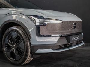 Volvo EX30 Cross Country Ultra Twin Motor Performance - Image 9