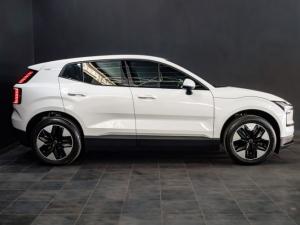 Volvo EX30 Core Single Motor - Image 12