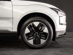 Volvo EX30 Core Single Motor - Image 15