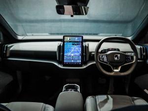 Volvo EX30 Core Single Motor - Image 17