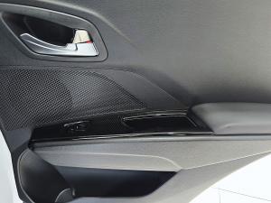 Mahindra XUV 3XO 1.2T AX5L - Image 25