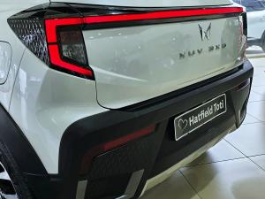 Mahindra XUV 3XO 1.2T AX5L - Image 9