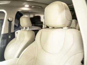 Mahindra XUV700 2.0T AX7L - Image 29