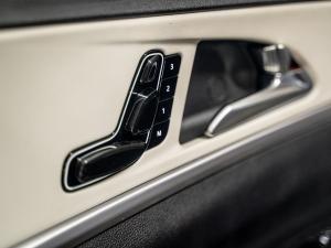 Mahindra XUV700 2.0T AX7L - Image 31