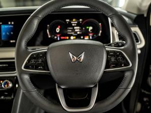 Mahindra XUV700 2.0T AX7L - Image 39